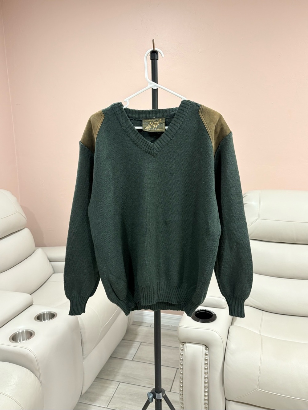Box #8 Niffi 100% Wool/ Suede Leather Made in England Sweater size Medium